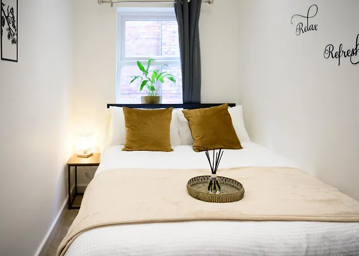 Autumn Breeze, 2Br Apartment, Didsbury, Manchester